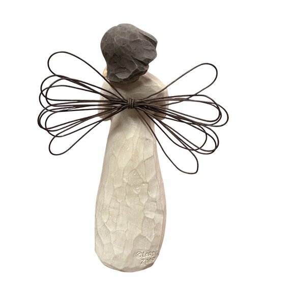 Willow Tree Angel of the Heart (Small) Angel Sculpted Figure 26024 DEMDACO - Picture 3 of 9